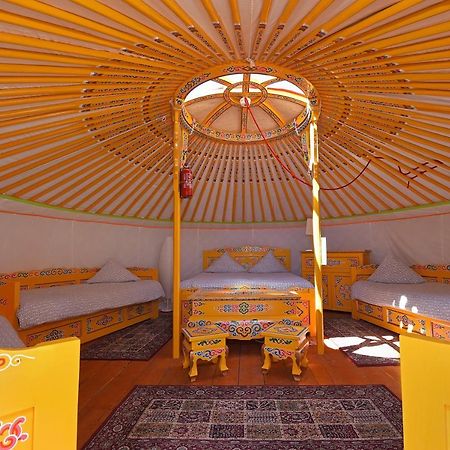 Yourte Nomade-Lodge Les Ecrennes Экстерьер фото