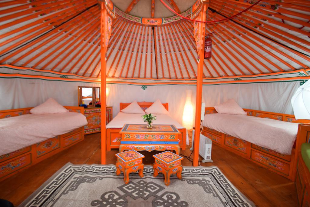 Yourte Nomade-Lodge Les Ecrennes Экстерьер фото